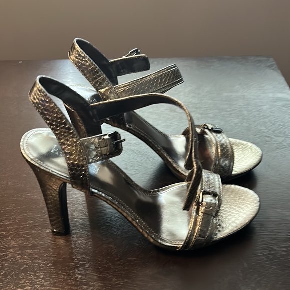 Lauren by Ralph Lauren Sliver Snake Skin Strap Heels. - Picture 2 of 5